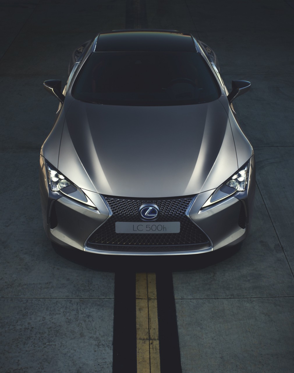 lexus lc coupe image 2