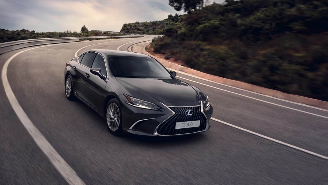 Lexus ES driving on a road