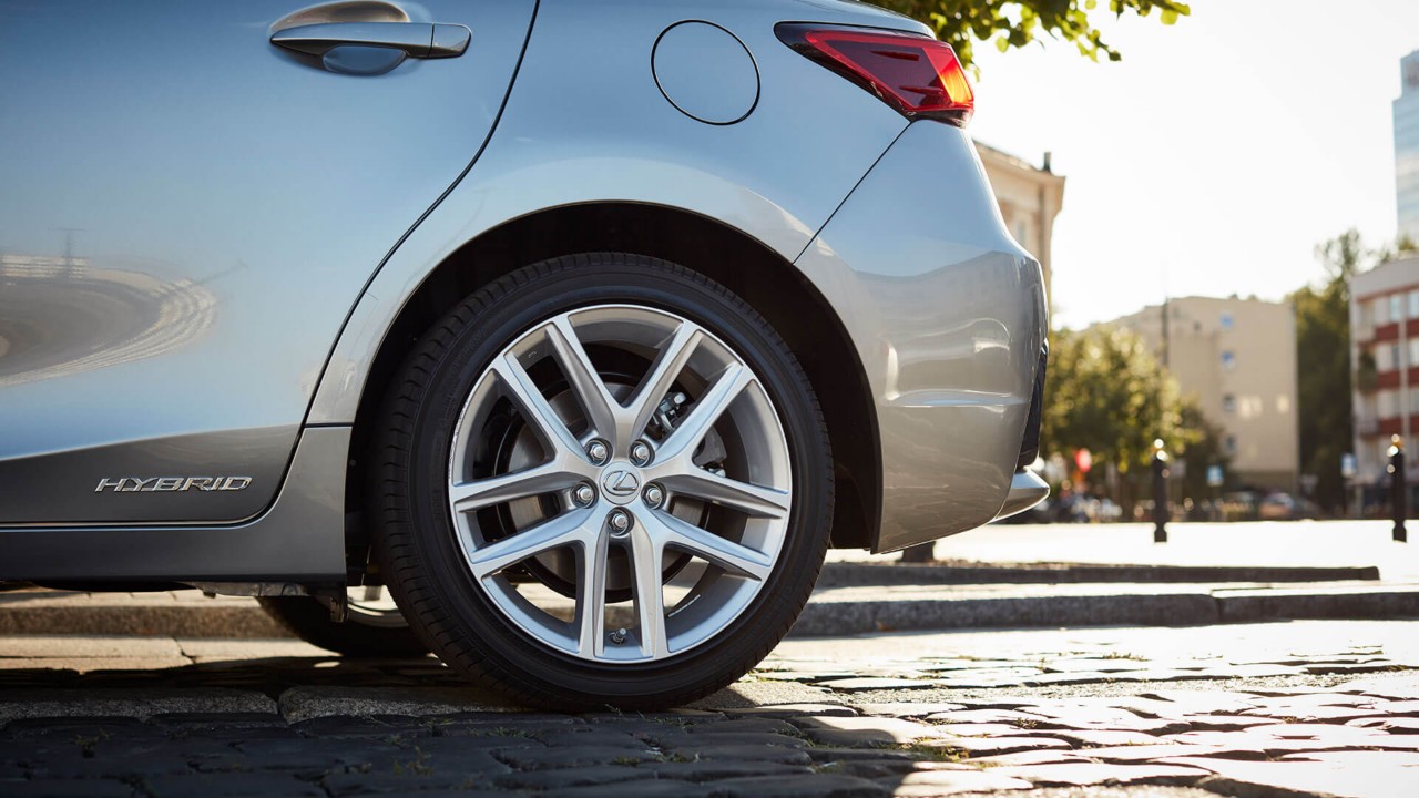 close up of Lexus CT 200h tyre