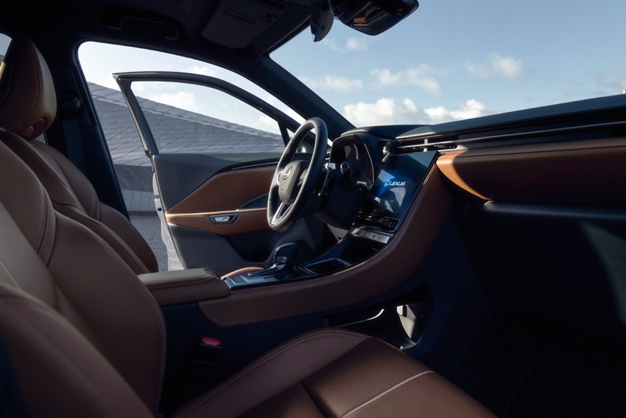Lexus LBX