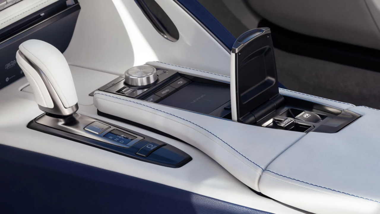 LC Convertible interior
