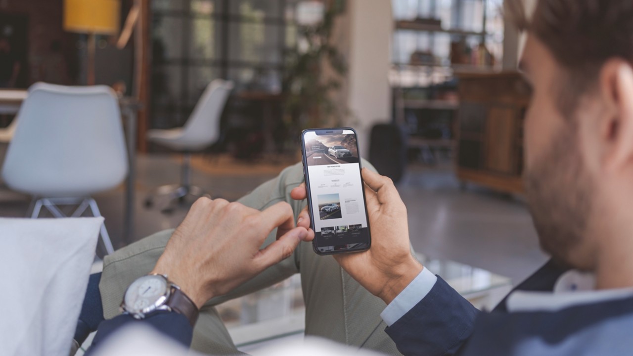 Contact Lexus Financial Services | Lexus UK