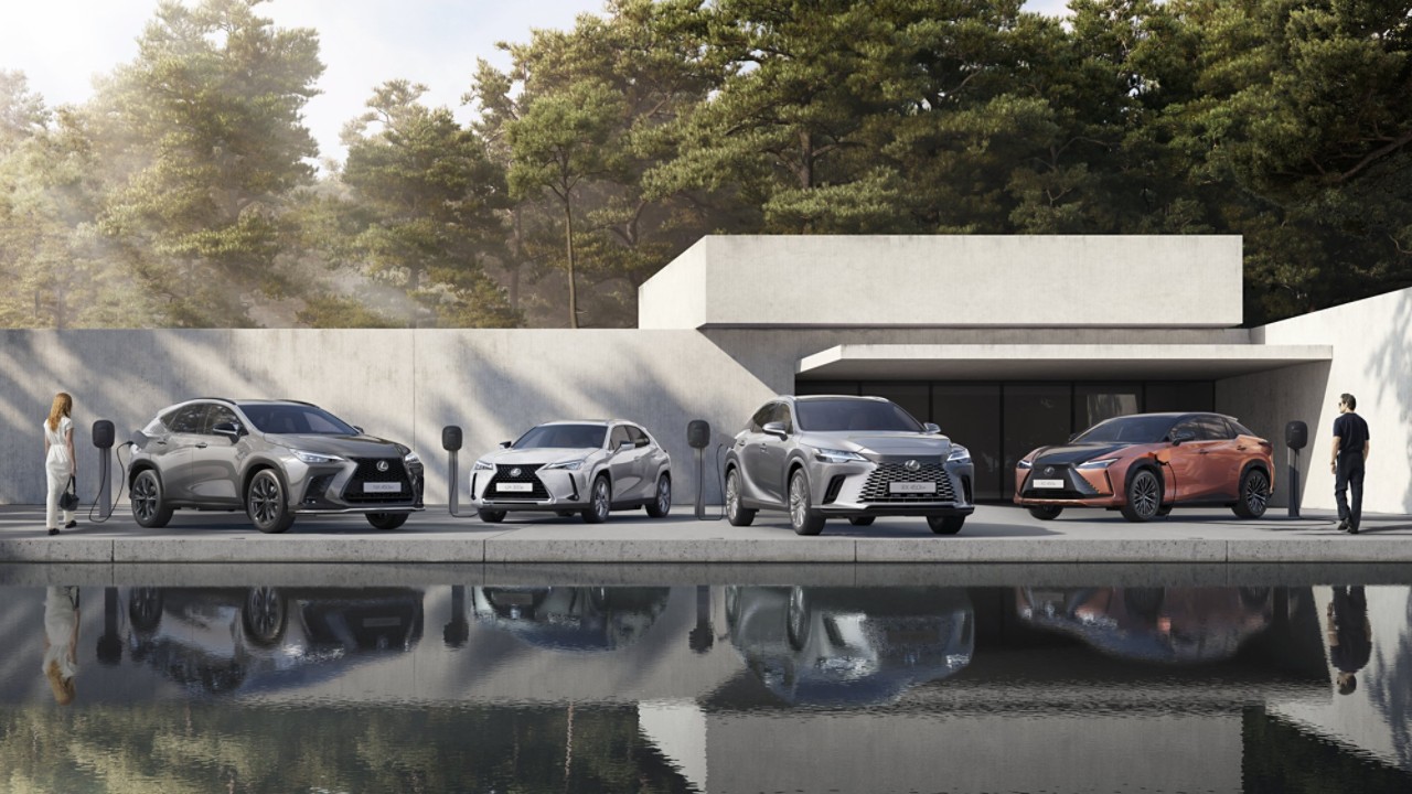 series of Lexus cars