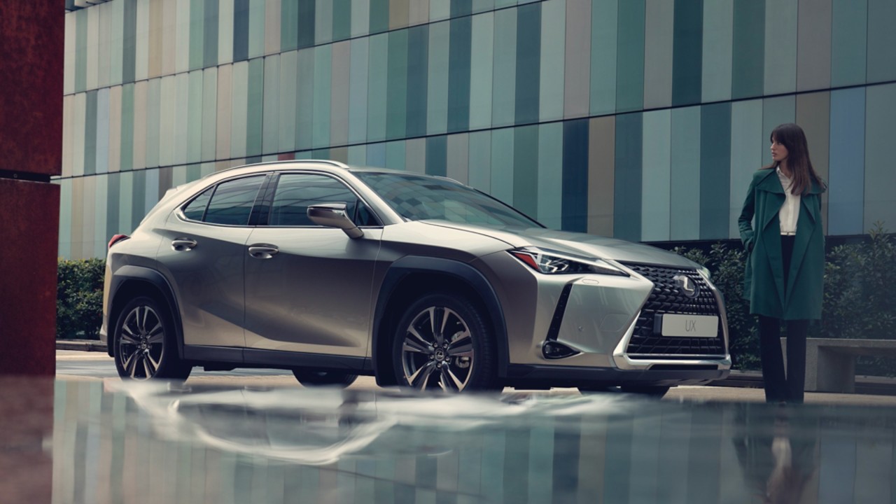 Lexus UX Compact Hybrid SUV Lexus UK