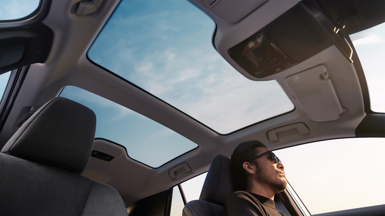 Lexus RZ Dimmable Panoramic Roof